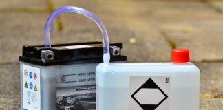 Ile wytrzymuje akumulator w Podkaszarce?