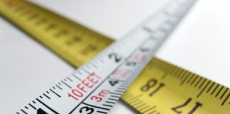 Co jest przyczyną zwijania się liści pomidorów?