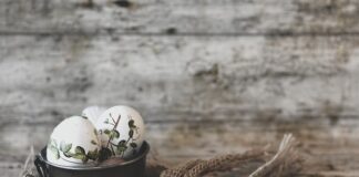 Z czego zrobić duże jajo wielkanocne?