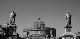 Gdzie taniej Allegro czy Amazon?