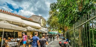 Czy Plak niszczy plastik?