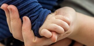 Jak połączyć dwa zamówienia na Allegro?